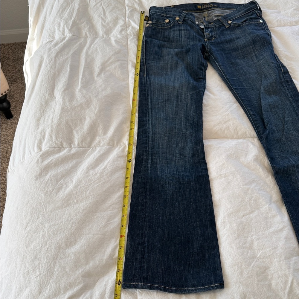 Rock & Republic Dark Blue Flare Jeans - Picture 4 of 7
